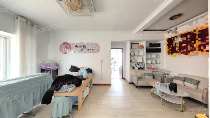 西部广场二手房实景图