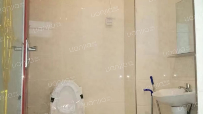 鸿德园三居  南北通透  出租中-卫生间