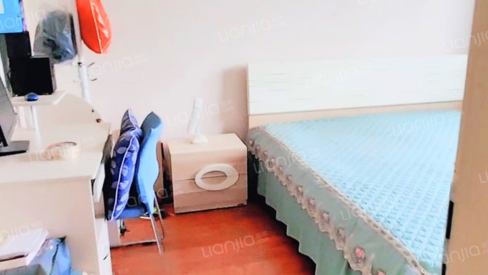 德信公园南侧 电梯房 两梯两户 南北通透三居-卧室C