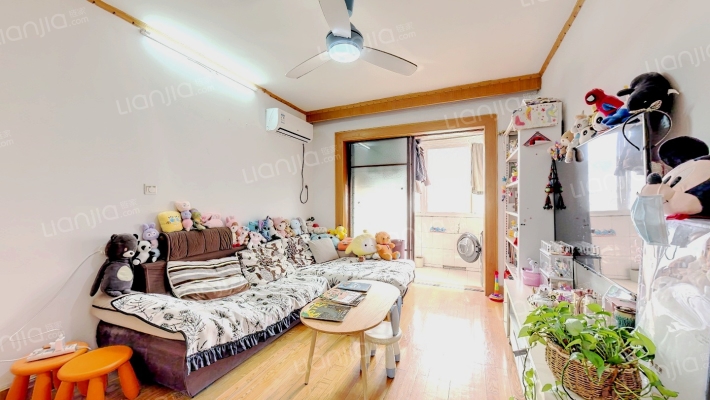 育英村二手房实景图