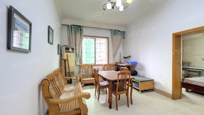 怡名苑二手房实景图