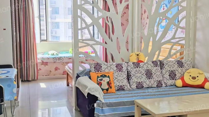 小区配套设施完善，大社区， 交通方便-客厅