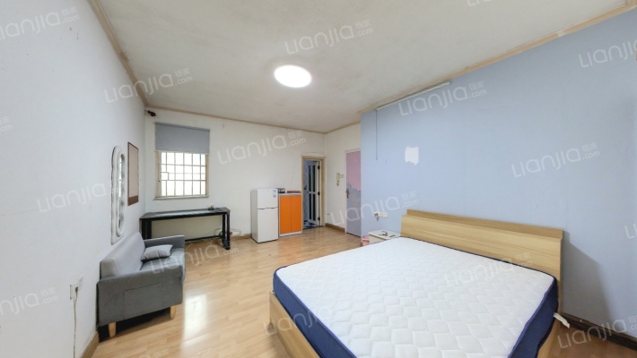 卓雅花园二手房实景图