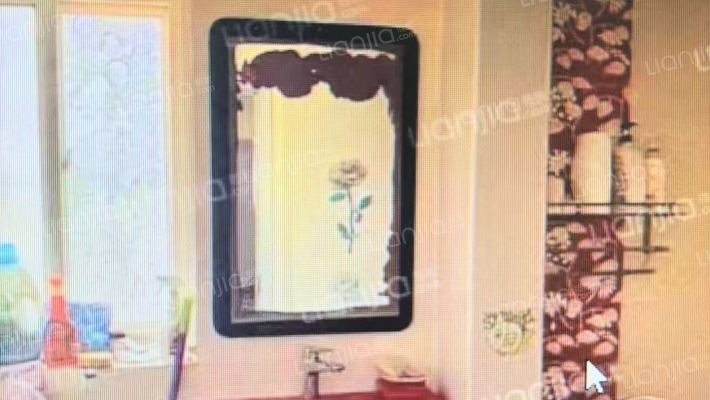 房子干净整洁   格局方正    采光全天-卫生间