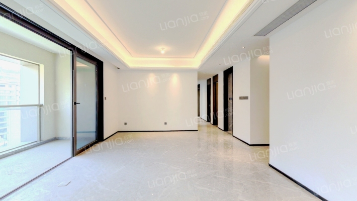 香港置地衿湖翠林云峯三期二手房实景图