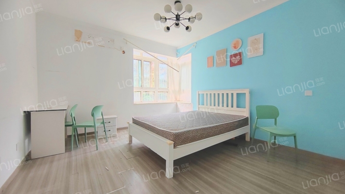 托乐嘉友邻居二手房实景图