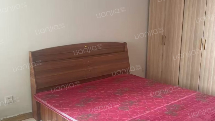 水岸花城，好房源，环境好，交通便利。-卧室B