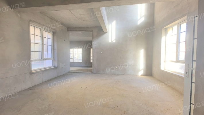 联排类独栋，南北通透，格局好，带院子-餐厅