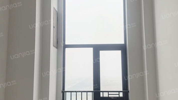 东时区公寓二手房实景图