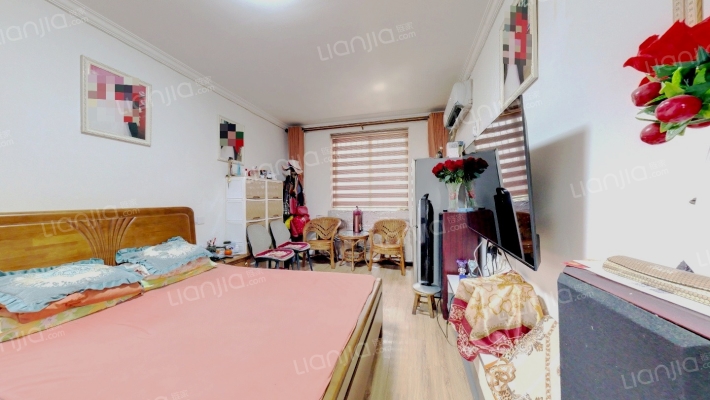 控江路652弄二手房实景图