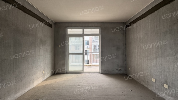 赞山景苑四区二手房实景图