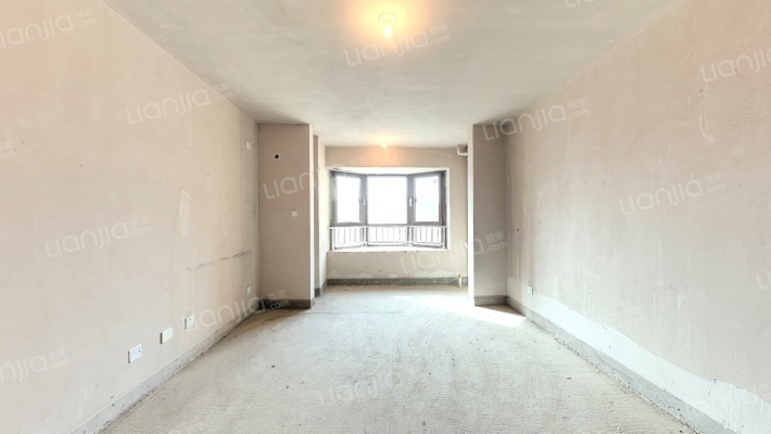 中参雅园二手房实景图