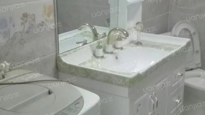 满五唯一 税费低 交通便利 配套齐全 采光好 电梯房-卫生间