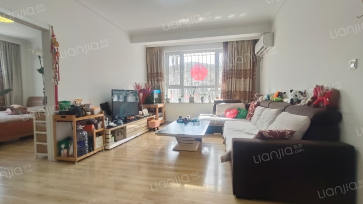 鸿景家园二手房实景图
