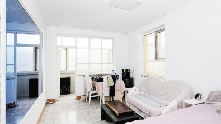 铁东社区二手房实景图