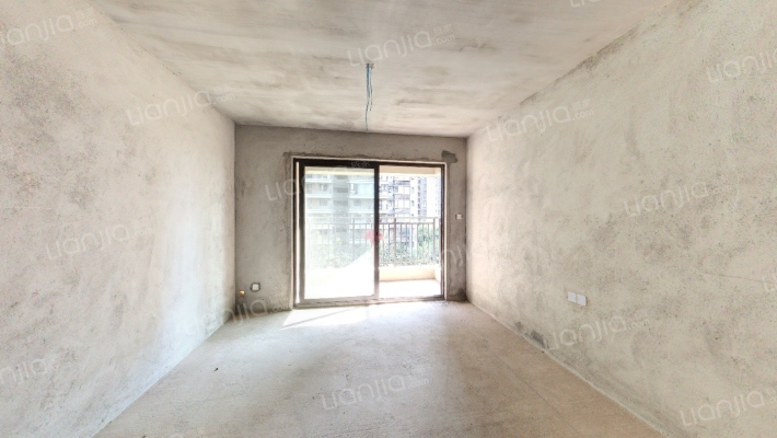 悦桂绿地新世界二手房实景图