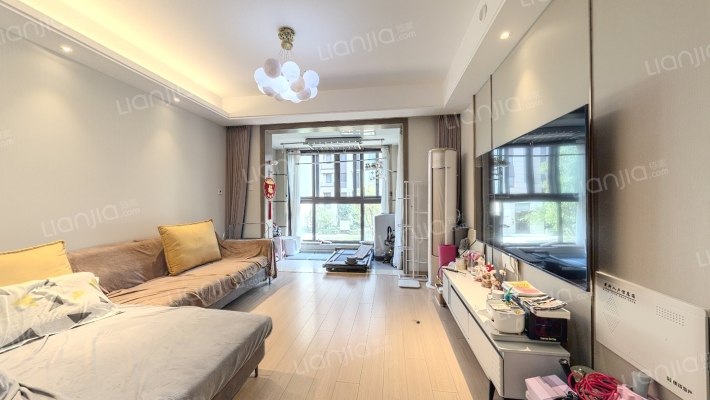 朗绿花园二手房实景图