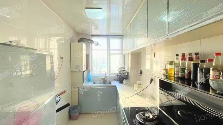 广场旁 电梯房 可贷款 配套齐 交通便利 满五税费低-厨房