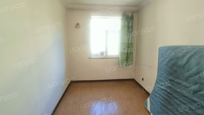 满五，两居室，集中供暖，采光好，优质房源！-卧室B