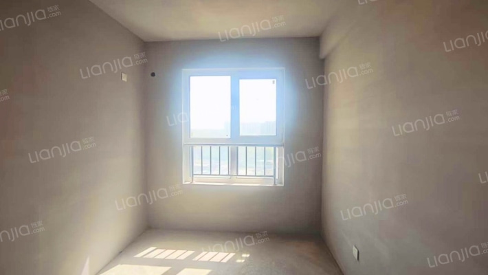 三利中和城B区，南北通透三居室，跨步进京，位置好-卧室C