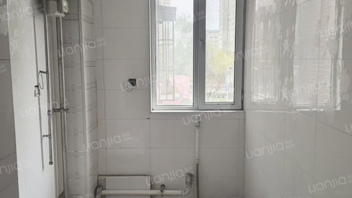 水岸花城，好房源，环境好，交通方便。-厨房