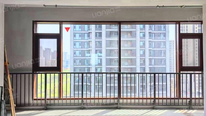 万润樽二手房实景图
