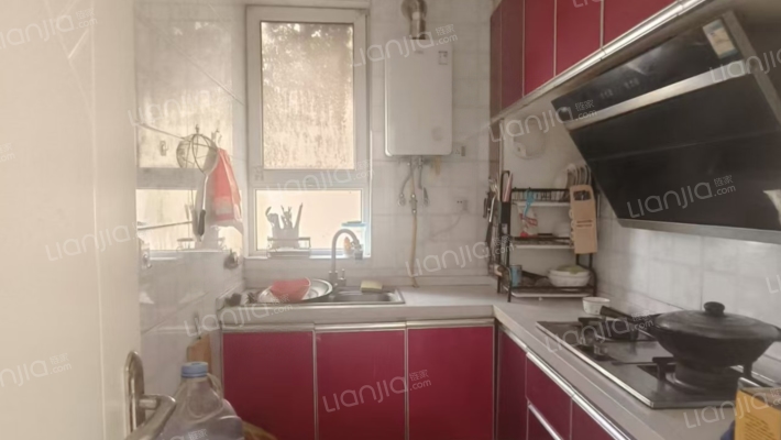 水岸花城 2室2厅 南-厨房