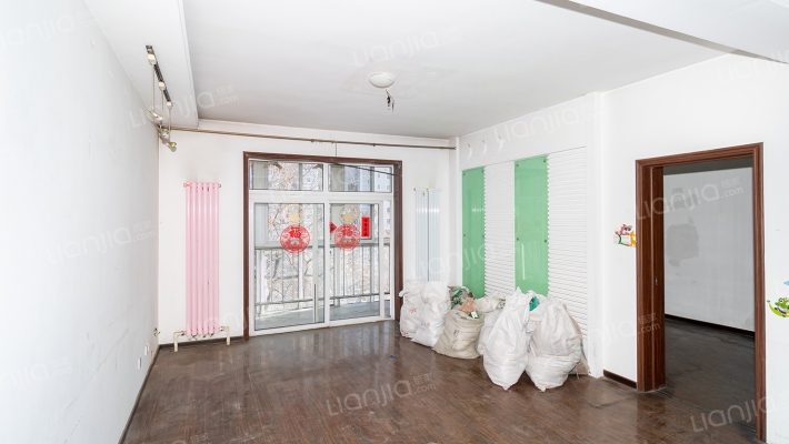 新世纪花园二手房实景图