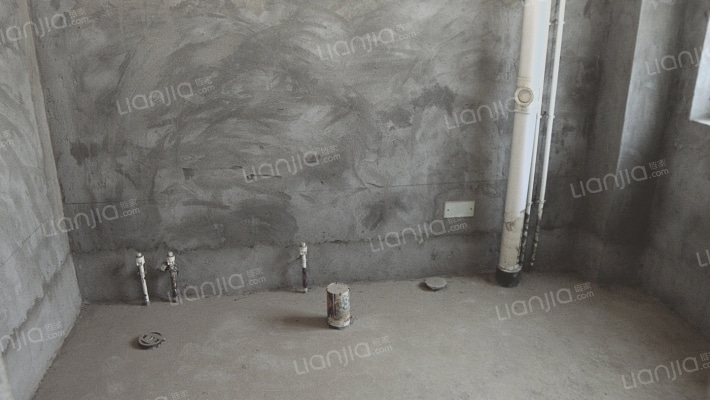 京都颐和城 5室3厅 南 北-卫生间B