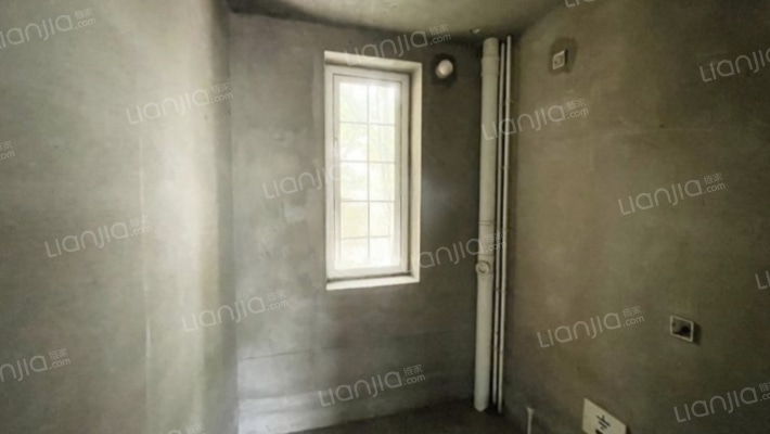 东高毛坯别墅 花园里的别墅区 业主急售-卫生间A