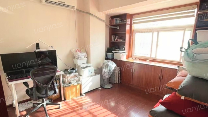 四中小区二手房实景图