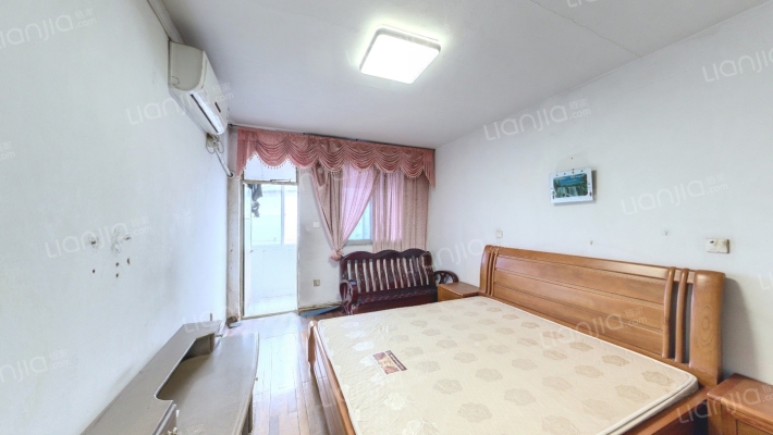 惠龙新村E区220-252号二手房实景图