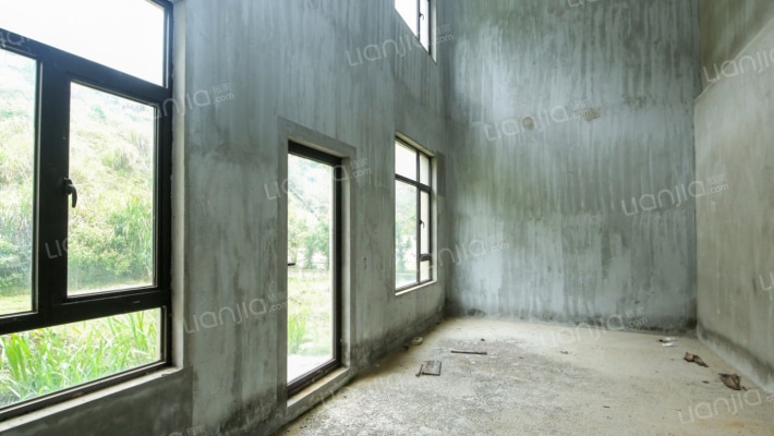 保利半山国际兰乔圣菲二手房实景图