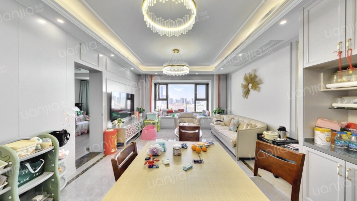 富力山南区二手房实景图