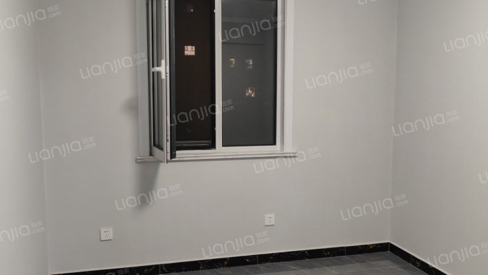 南北通透，户型方正，采光楼层，门口通京公交838，-卧室B