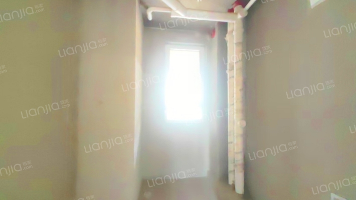 急售南北向小三居，毛坯，价格美丽-卫生间