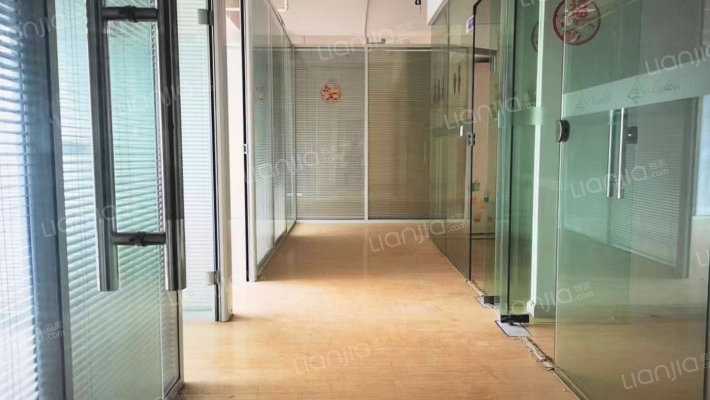 逸天广场1号二手房实景图