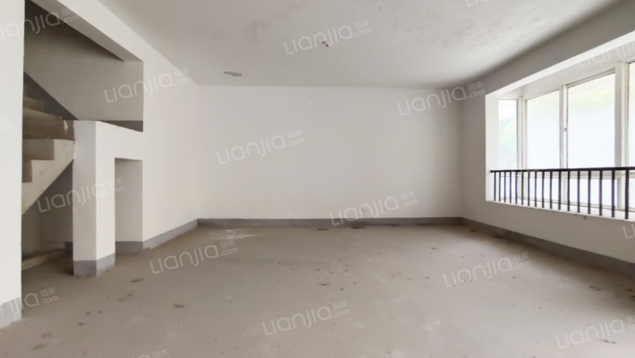 恒龙依山龙郡二手房实景图