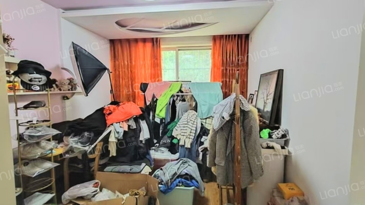 物探九号院 低楼层 南北通透三居-卧室B