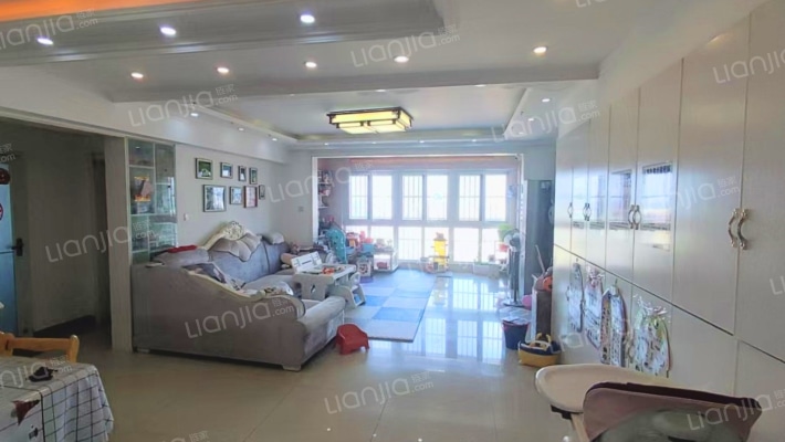 帝王大厦二手房实景图