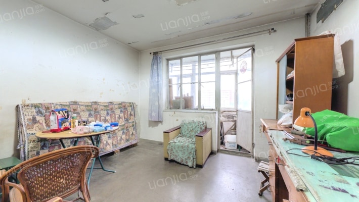 六里屯东里二手房实景图