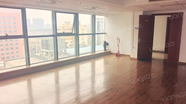 鼎丰国际二手房实景图