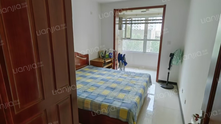 水岸花城，好房源，环境好，交通便利。-卧室A