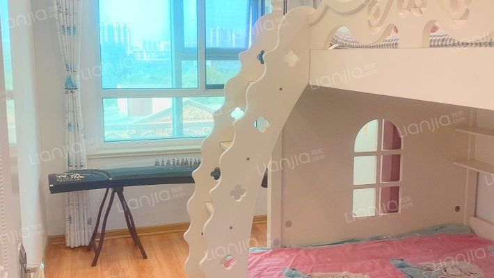 市区稀有loft户型，精装修，电梯房，价格可议。-卧室B