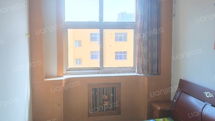 满五唯一，三阳开泰户型，集中供暖，-卧室A