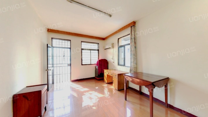 西流湾8号小区二手房实景图