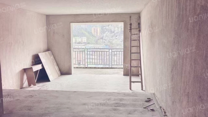 万华小区二手房实景图