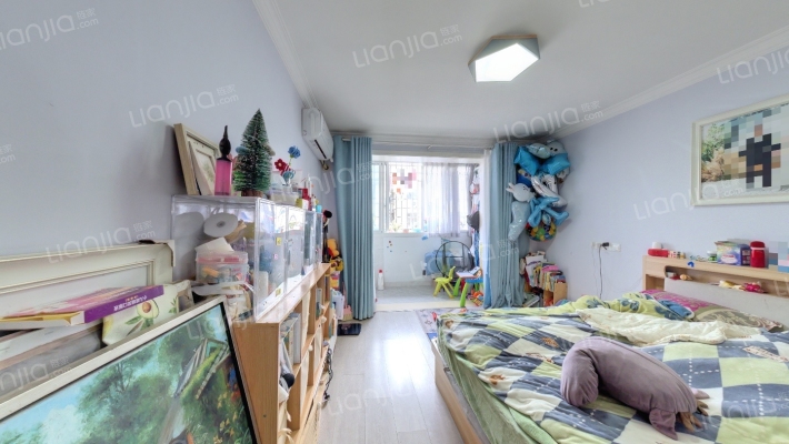 新德三村二手房实景图