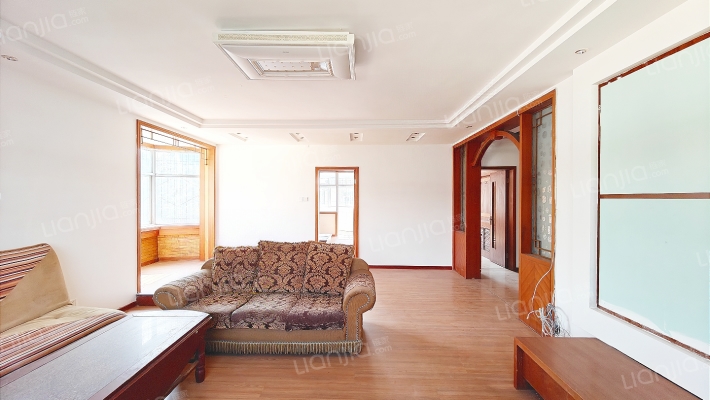 恒发公司宿舍二手房实景图