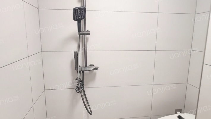 房证满二，据北京近，交通便利，随时交付-卫生间